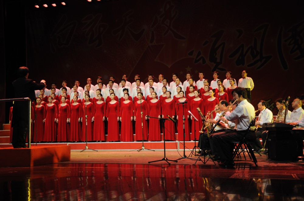 九院职工参加“白衣天使颂祖国”合唱比赛，庆祝国庆60周年.jpg