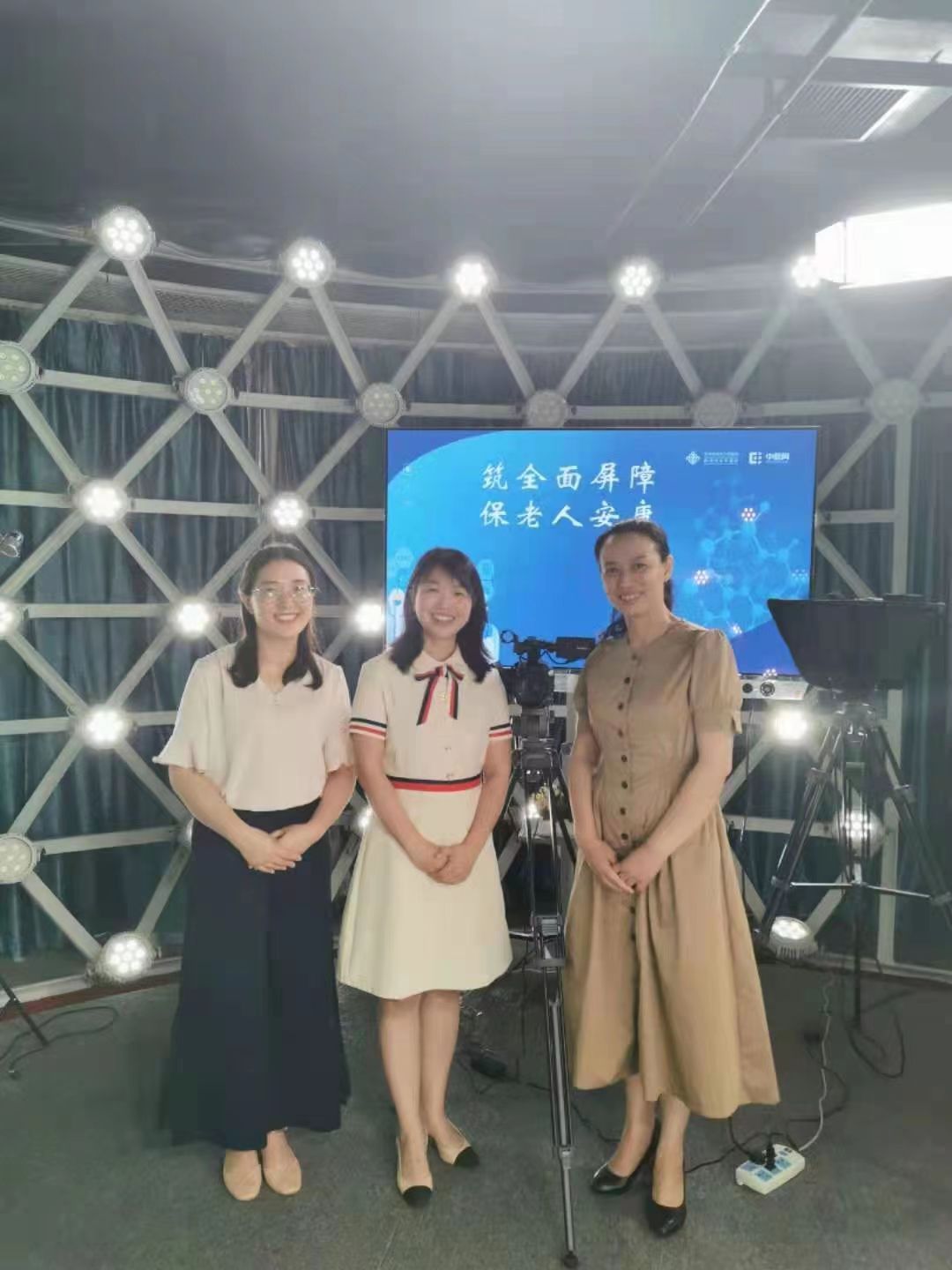 2abe464e-e0ae-4fea-8c35-e153d61e948c.jpg