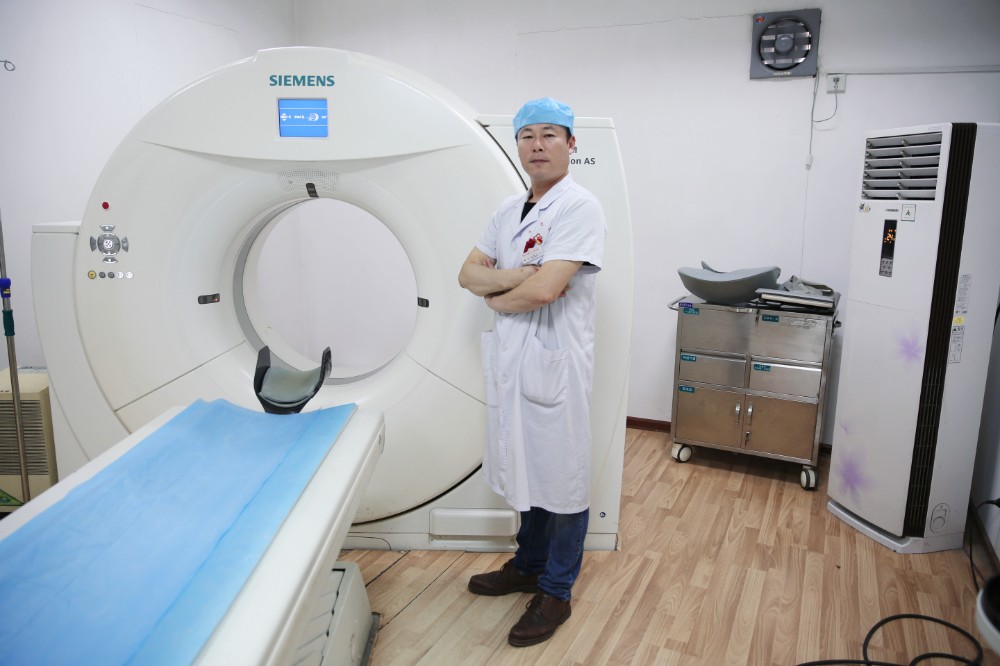 放射科 贾永.JPG